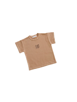 SIGNATURE TEE | PECAN (KIDS)