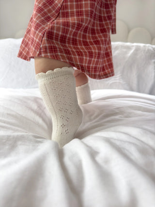 SOCKS | LACE | MILK