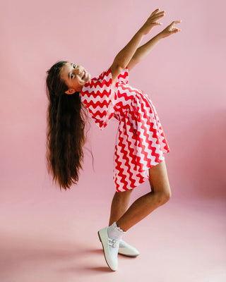 WAVY SHORT SLEEVE HOLIDAY DRESS